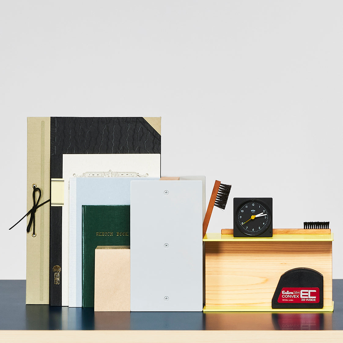 ブックエンド-01-インダストリアルグリーン - KIT