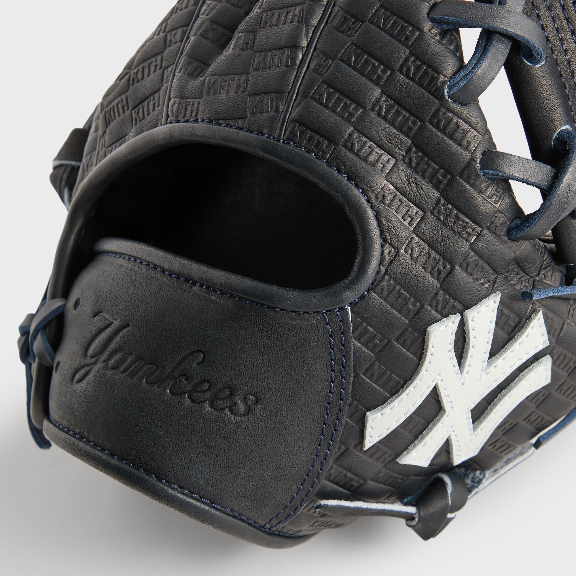 Kith & Rawlings for the New York Yankees Heart of the Hide Glove - Nav