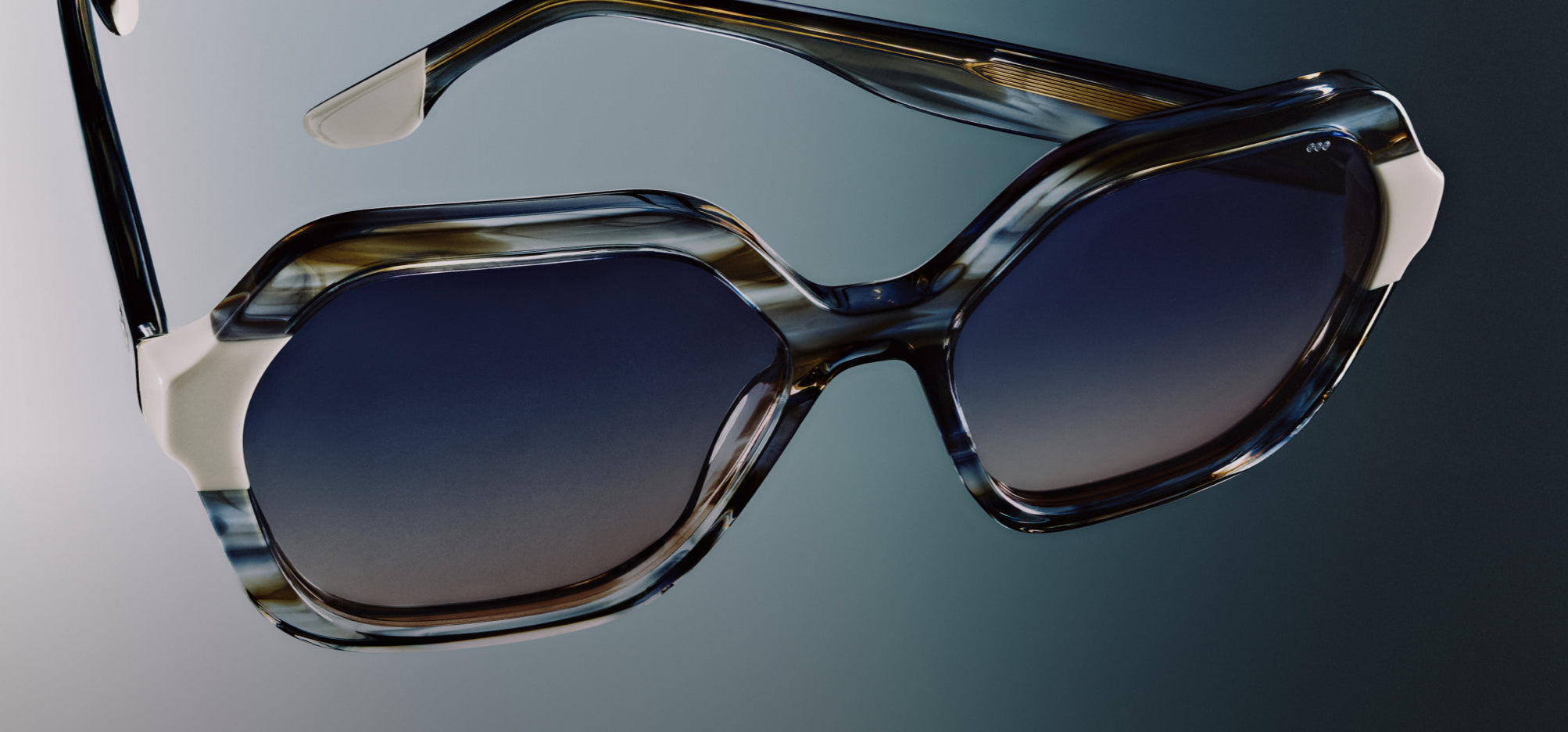 Adam Gold Black – KOMONO