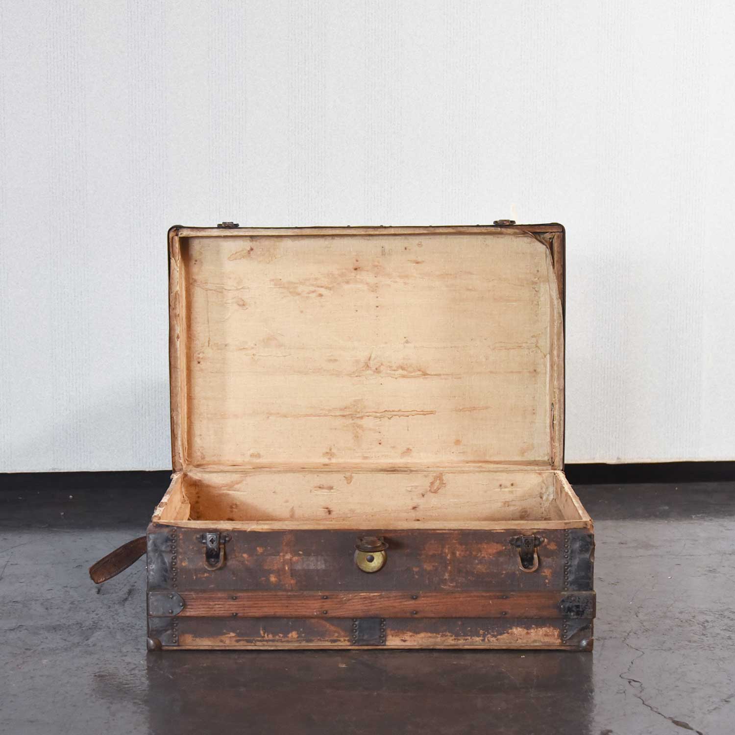 木製トランク /TR-35 – 神戸アンティークウェアハウス