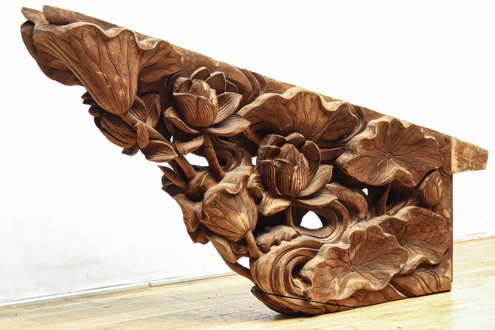 大型サイズ！！ 蓮の葉と花の彫刻が見事な梁飾り DC6813ab 在庫(a:1 b