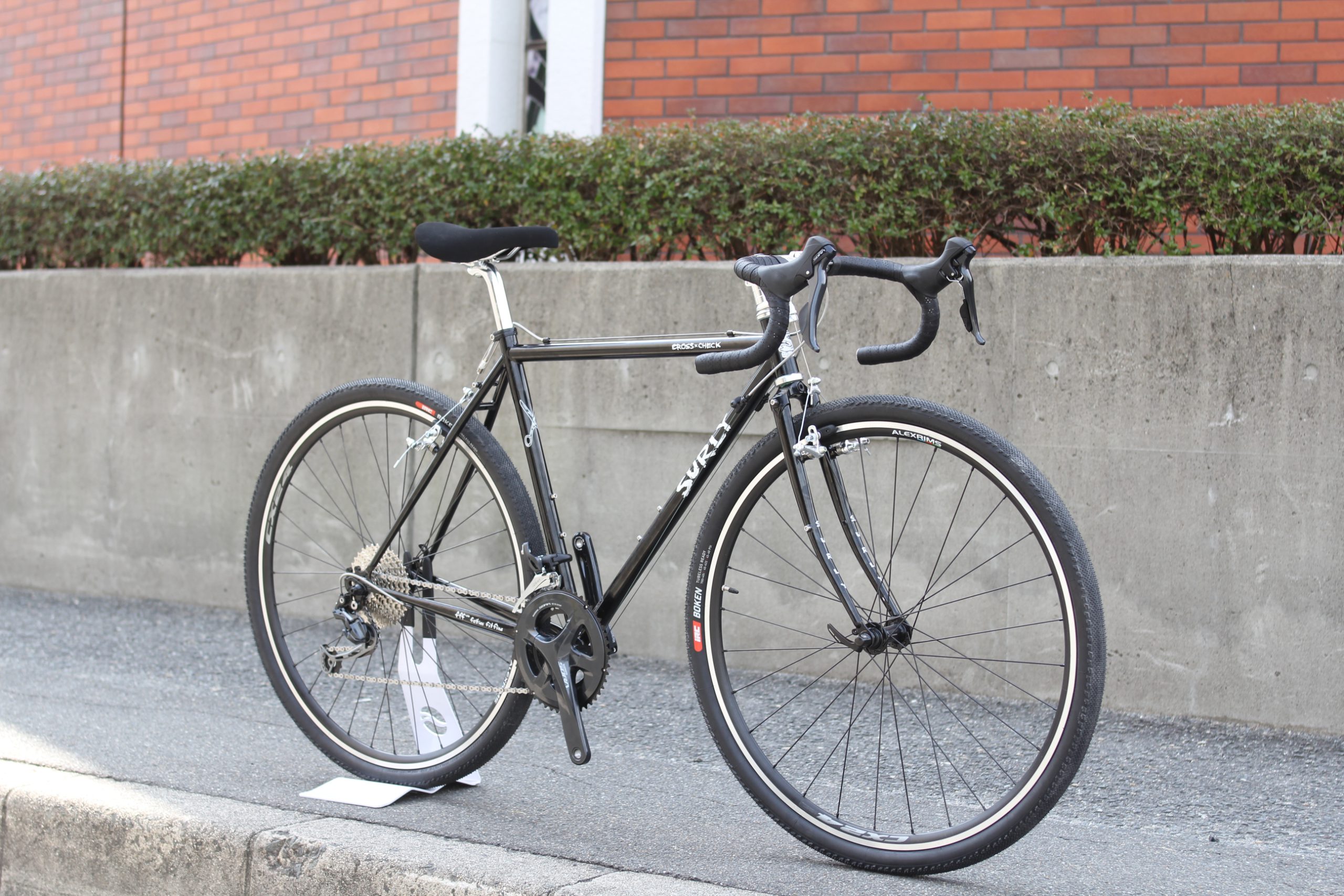 SURLY『CROSS CHECK』オリジナル完成車 | KURASHI cycle