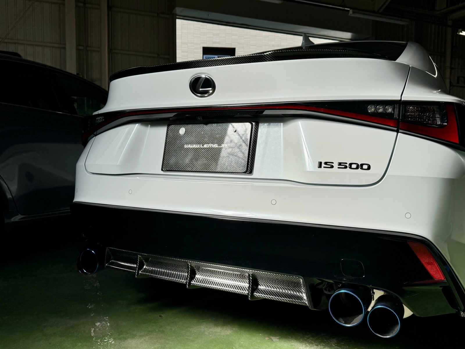 IS500 リヤ ディフューザー