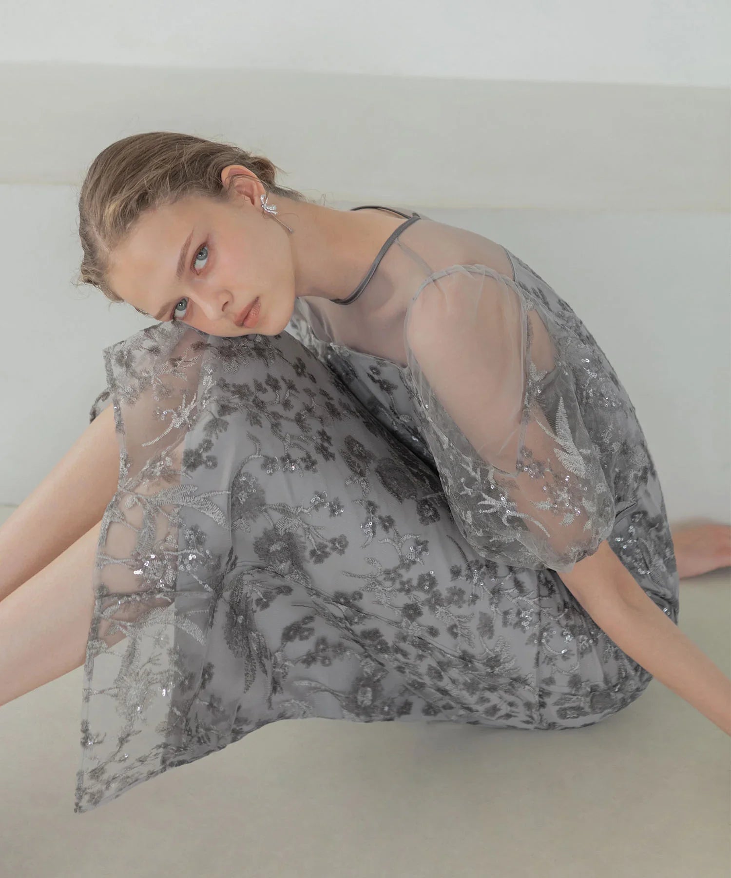 当日発送】フラワーディテールパフスリーブIラインワンピース結婚式ドレス