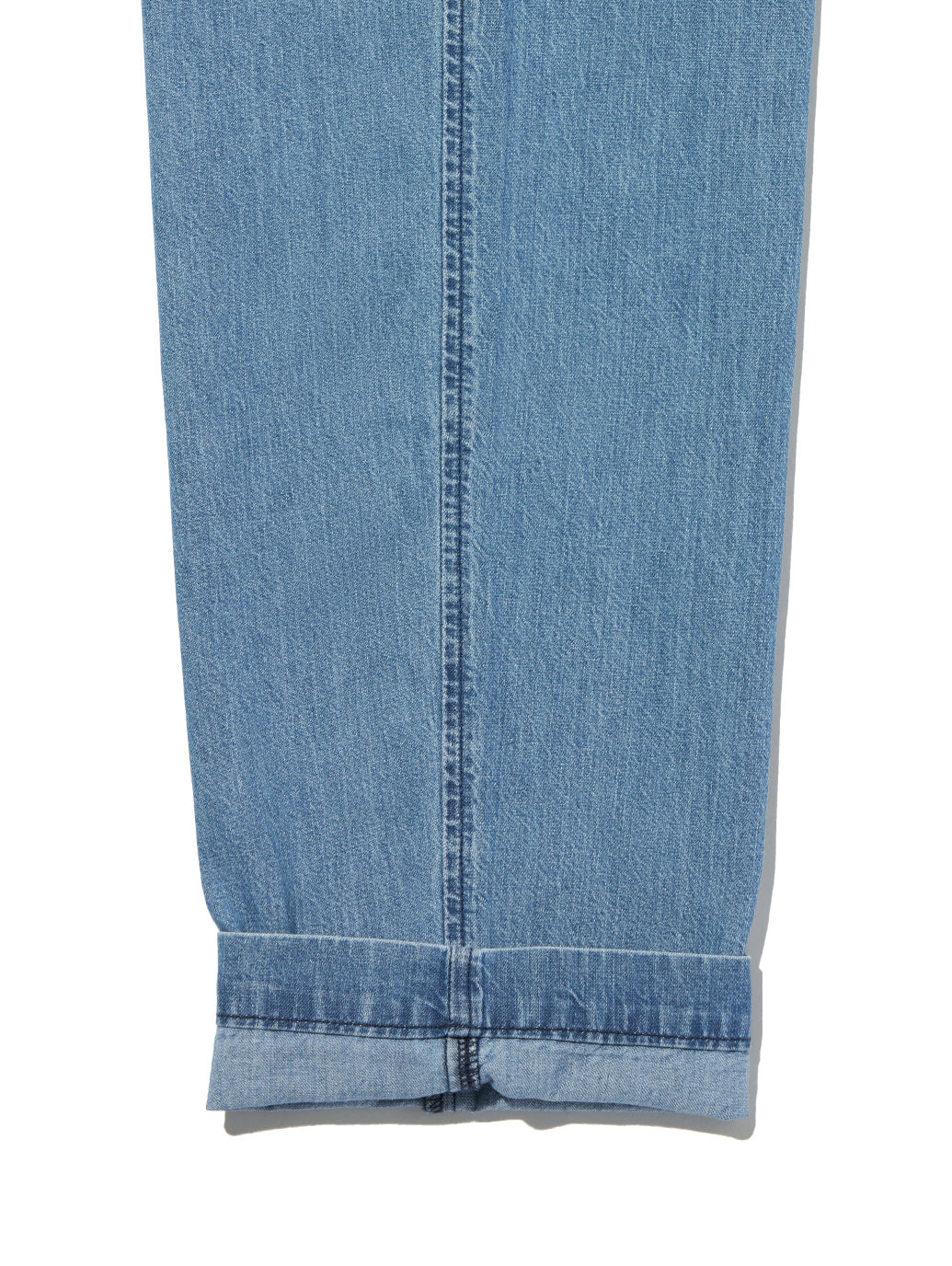 XX CHINO ルーズ ストレート ミディアムインディゴ – リーバイス®公式