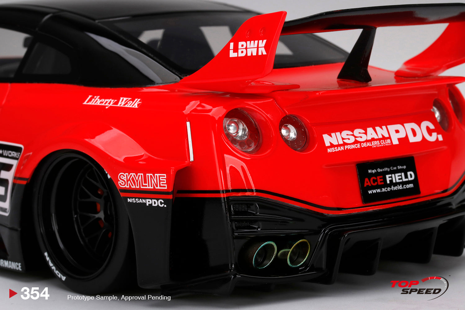 TopSpeed - 1/18 Nissan GTR (Red/Black) – Liberty Walk Europe
