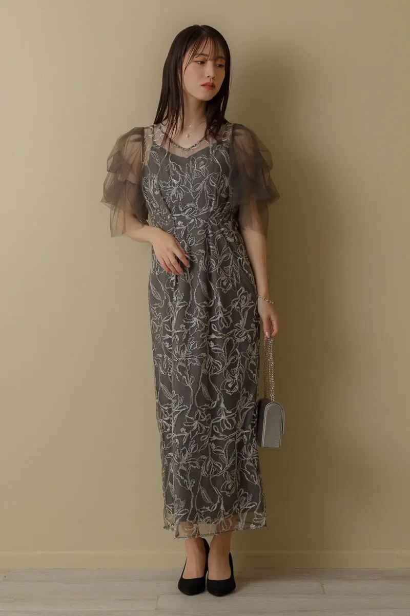 チャコールのフラッフィースリーブペンシルドレス | LE' RURE | M