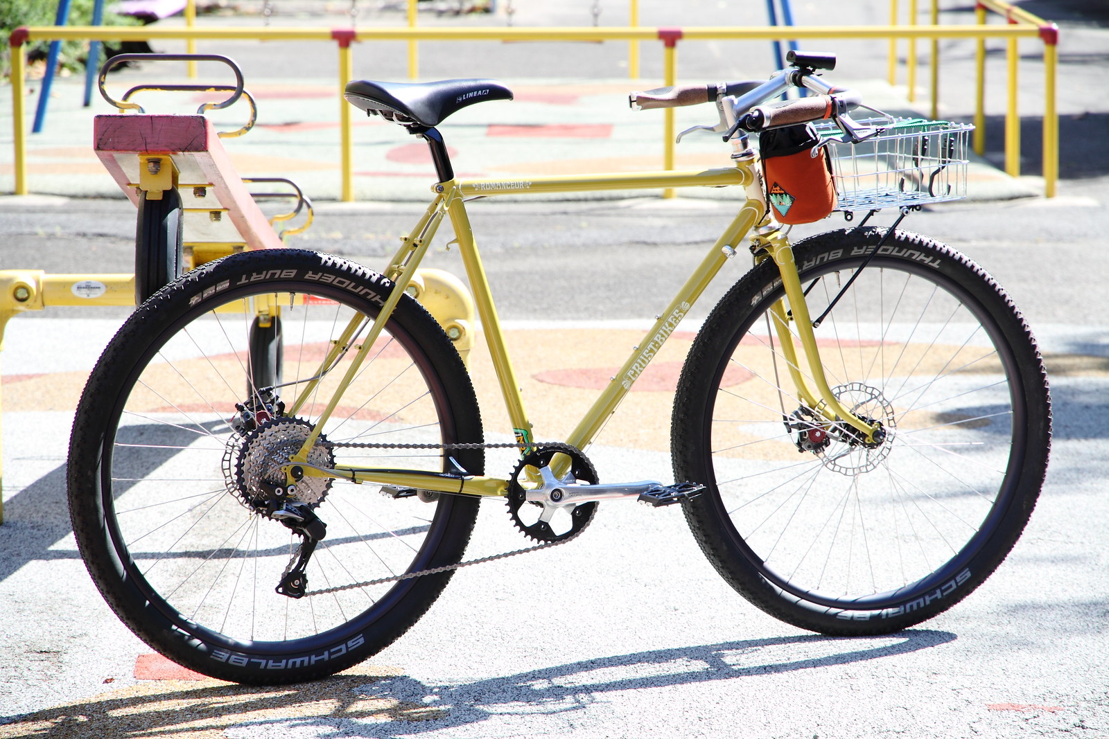 あなたはどっちのロマンサー？ - BLUE LUG BLOG | 自転車店 ブルーラグ