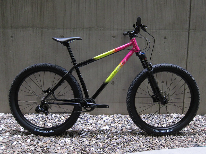 ALL-CITY （オールシティ）のセミファットバイク！Electric Queen