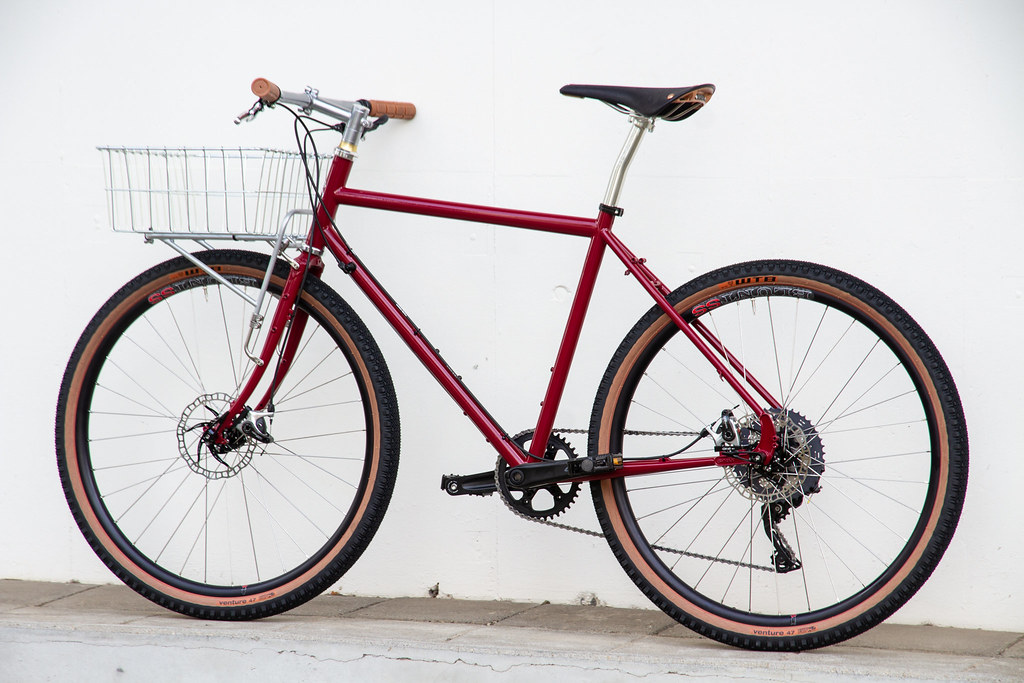 SURLY* disc trucker / BUILT BY BLUE LUG - CUSTOMER'S BIKE CATALOG