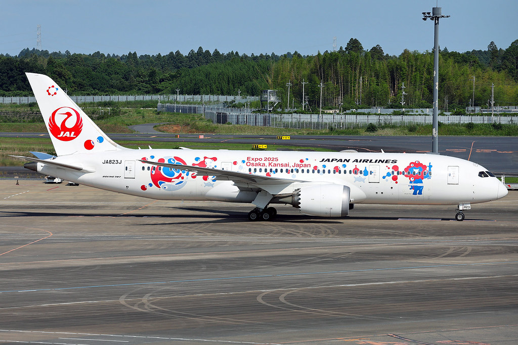 Japan Airlines | Boeing 787-8 | JA823J | Expo 2025 livery … | Flickr