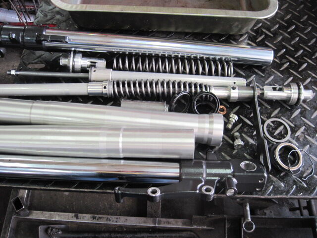 TZR250(3XV)倒立フォークオーバーホール : スポーツプラザ モトプラン