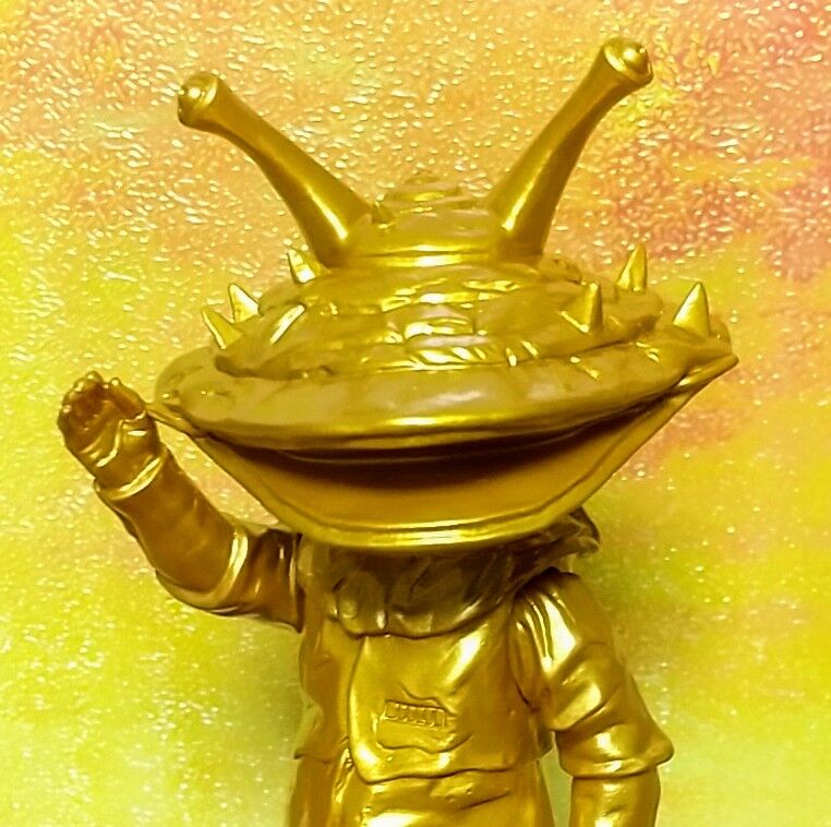 限定ゴールドカラー】スペシャルカラーソフビ カネゴン 豪華金爛ver