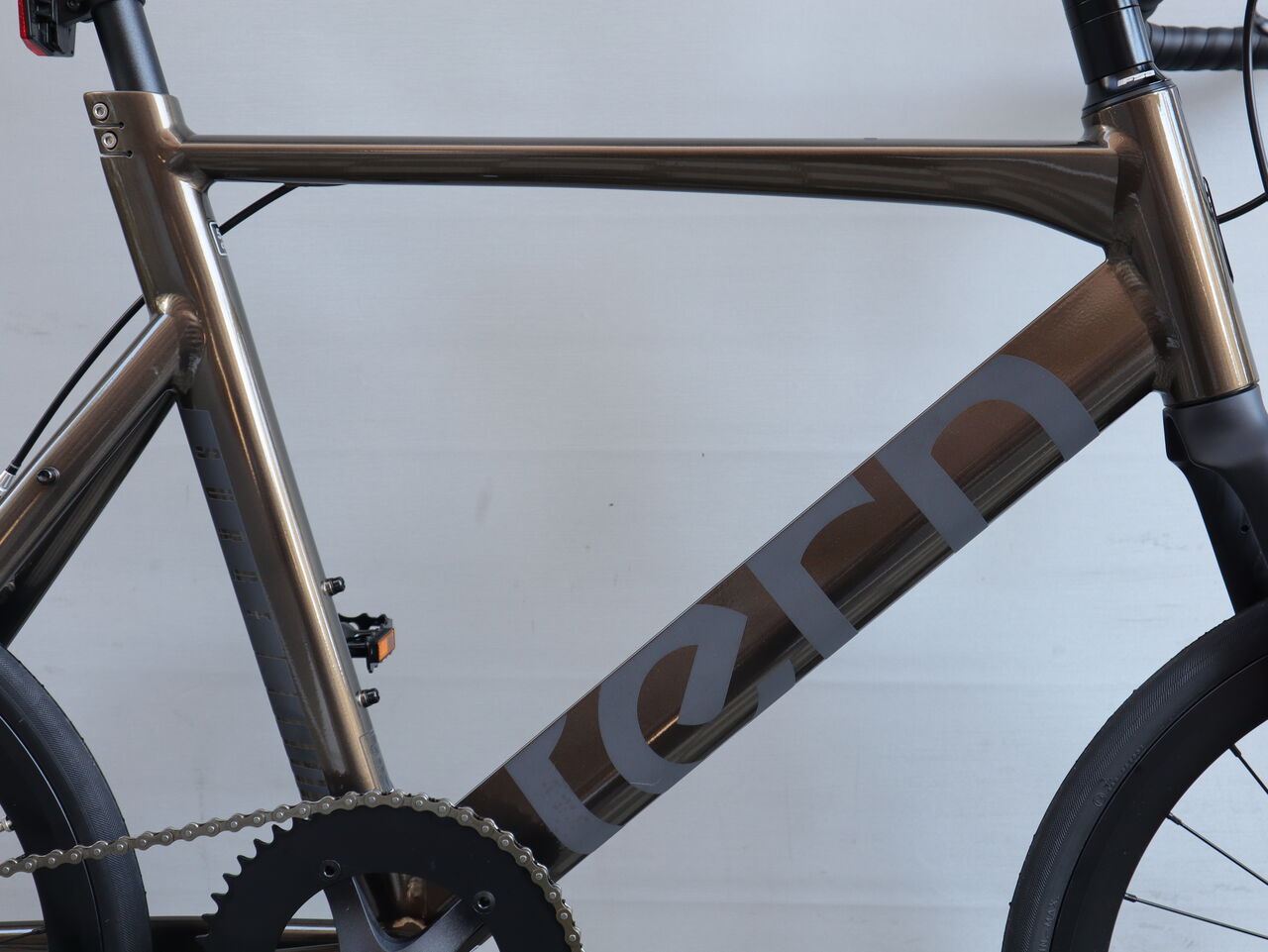 2024 tern SURGE UNO 入荷！【橋輪Blog】 : 橋輪