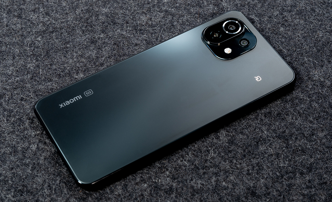 価格とスペックは確かにすごいけど…。Xiaomi Mi 11 Lite 5G レビュー