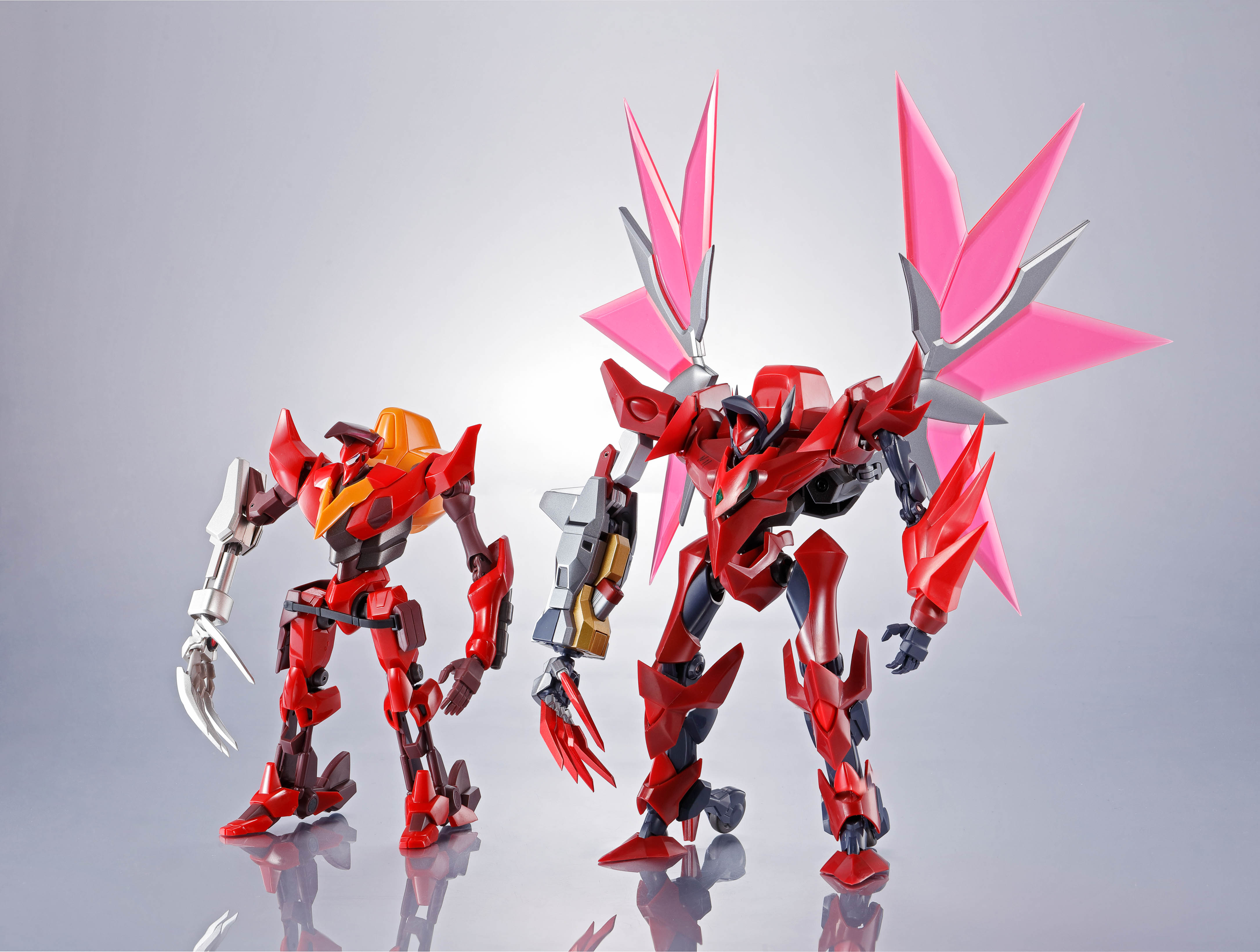 7月20日(土)発売！ROBOT魂「紅蓮特式」「ランスロットsiN」撮りおろし