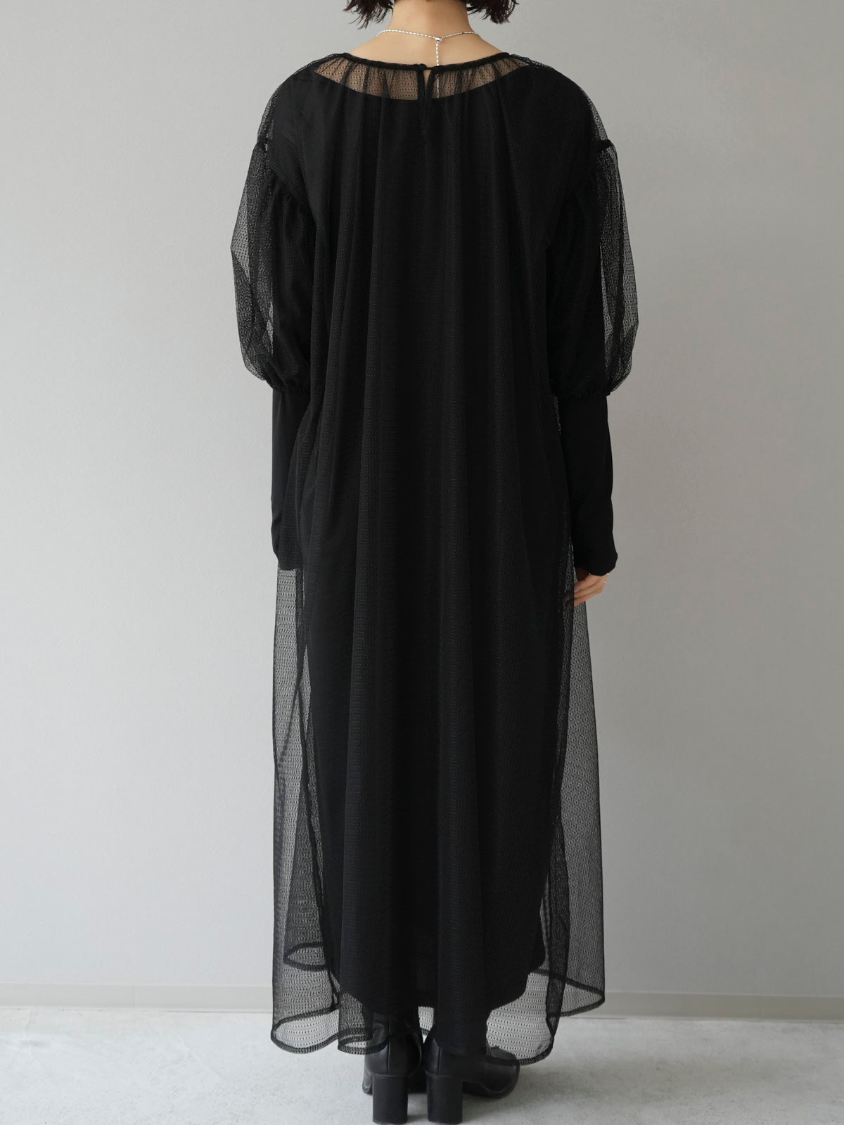 予約]レースレイヤードワンピース/ブラック – Lumier