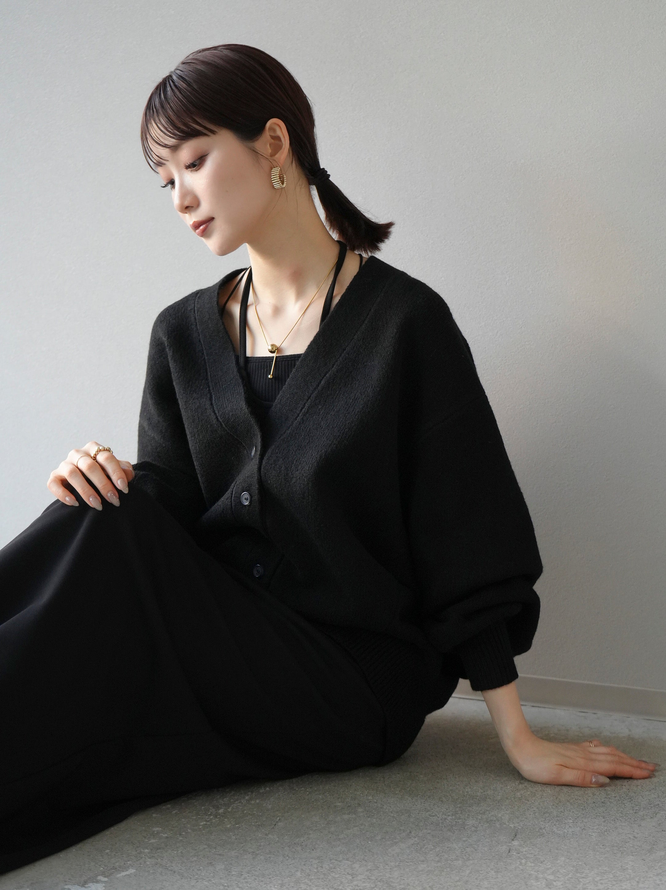 予約]ドルマンニットカーディガン/ブラック – Lumier