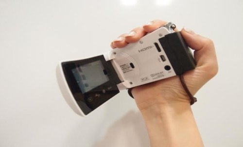 Amazon | JVCKENWOOD JVC ビデオカメラ BabyMovie 内蔵メモリー8GB