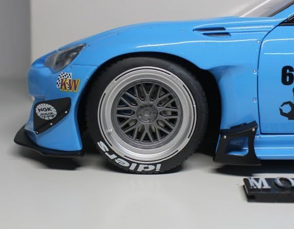 セール DCM 1/18 トヨタ GT4586 セール DCM 1/18 トヨタ GT4586