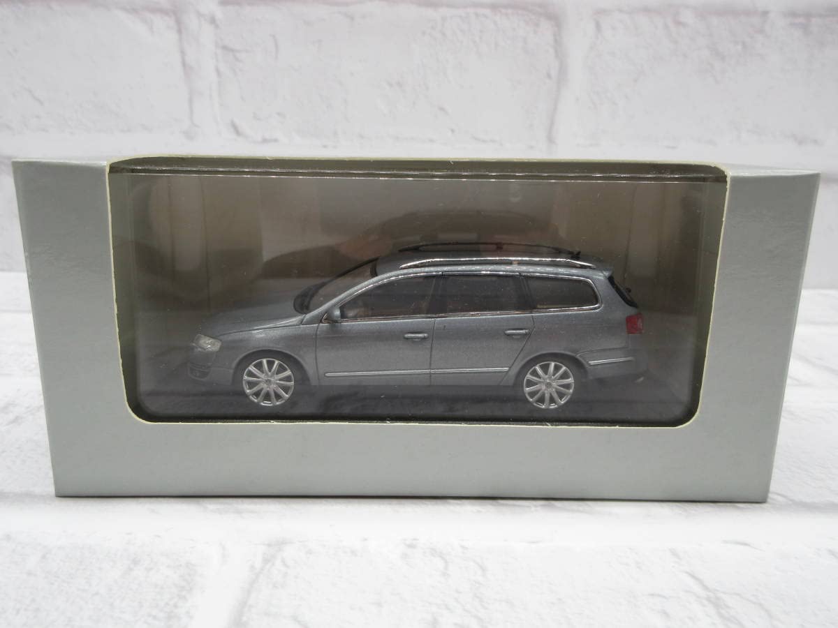 Amazon | ミニカー 1/43 フォルクスワーゲン パサート ヴァリアント