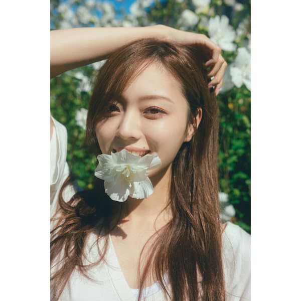 Amazon.co.jp: 【限定B3ポスター付】乃木坂46 梅澤美波 2nd写真集