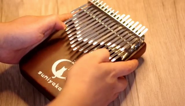 Amazon.co.jp: スミヤカ カリンバ 34キー 楽器 親指ピアノ サペリ製