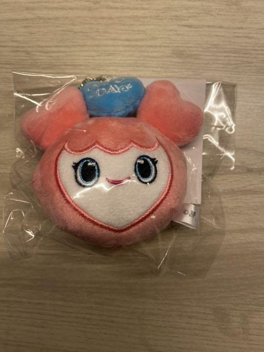 TWICE ONCEDAY バッグチャーム モモ モブリー Amazon.co.jp: TWICE