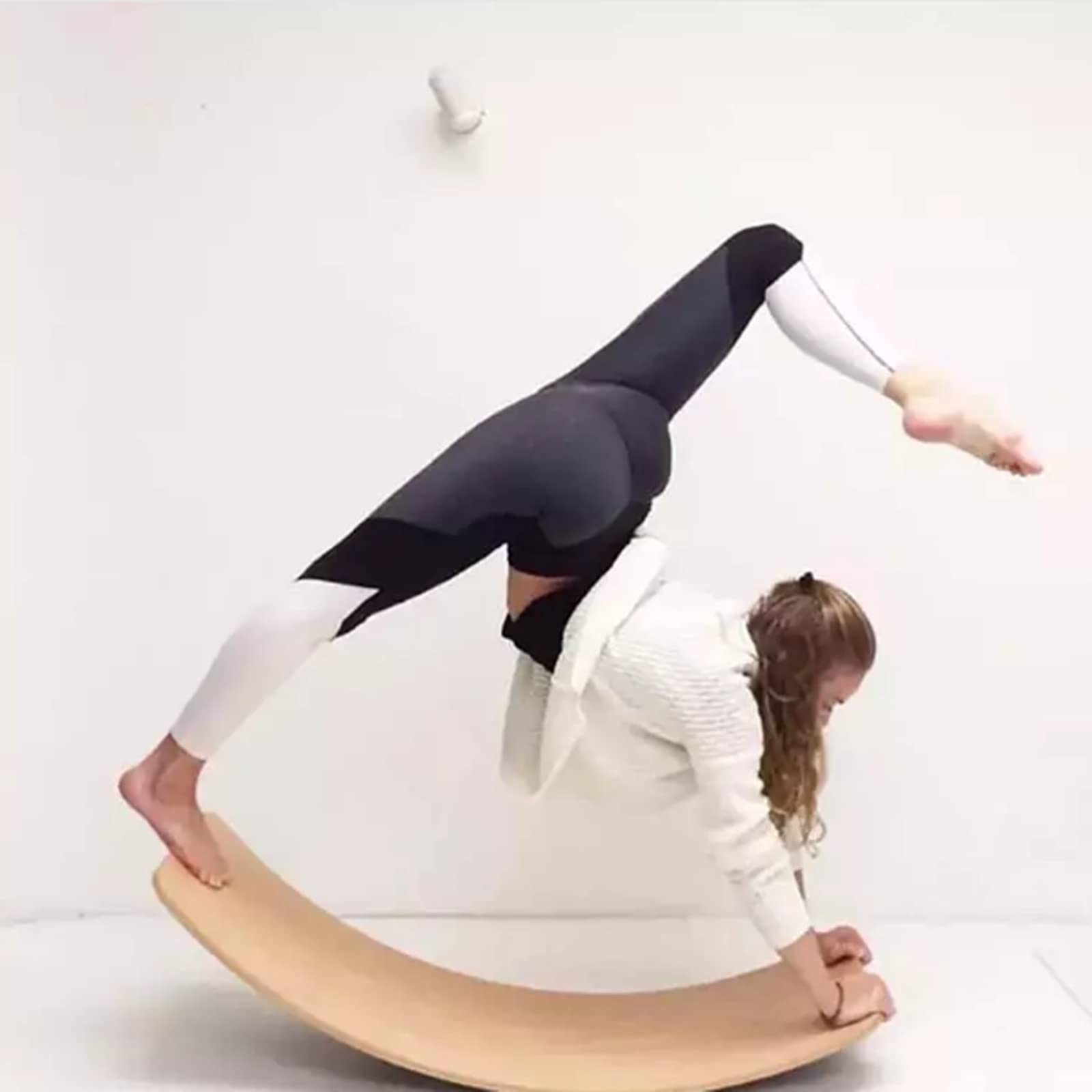 Amazon.co.jp: 自然な木のバランスボード、丸みを帯びたコーナー