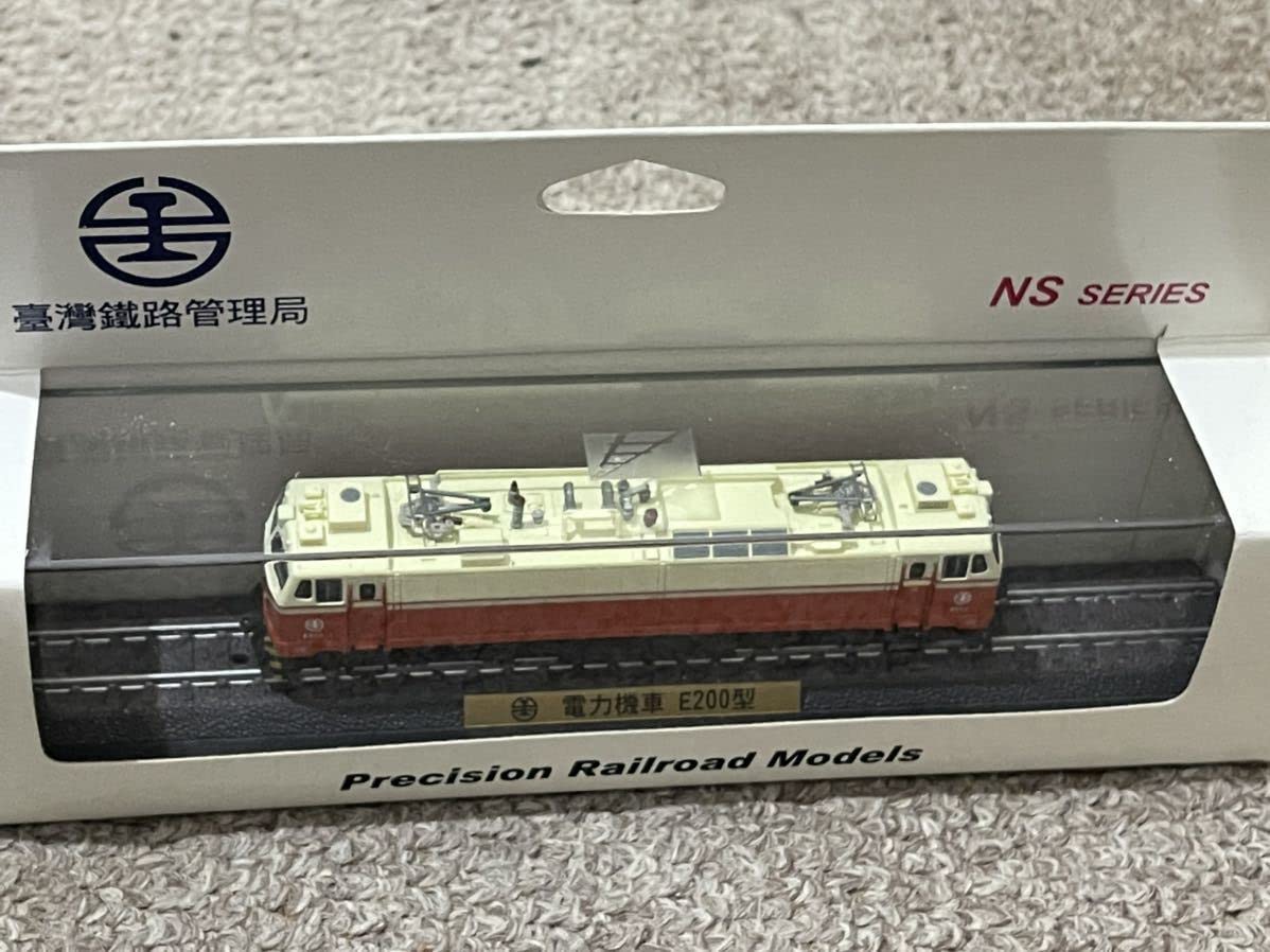 Amazon | 台湾鉄道 電気機関車E200型 鉄支路模型(鐵支路模型: Touch