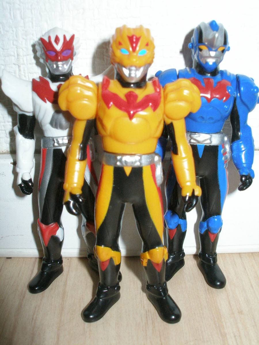 Amazon.co.jp: ソフビ人形 超星艦隊セイザーX 3体SET：ライオセイザー