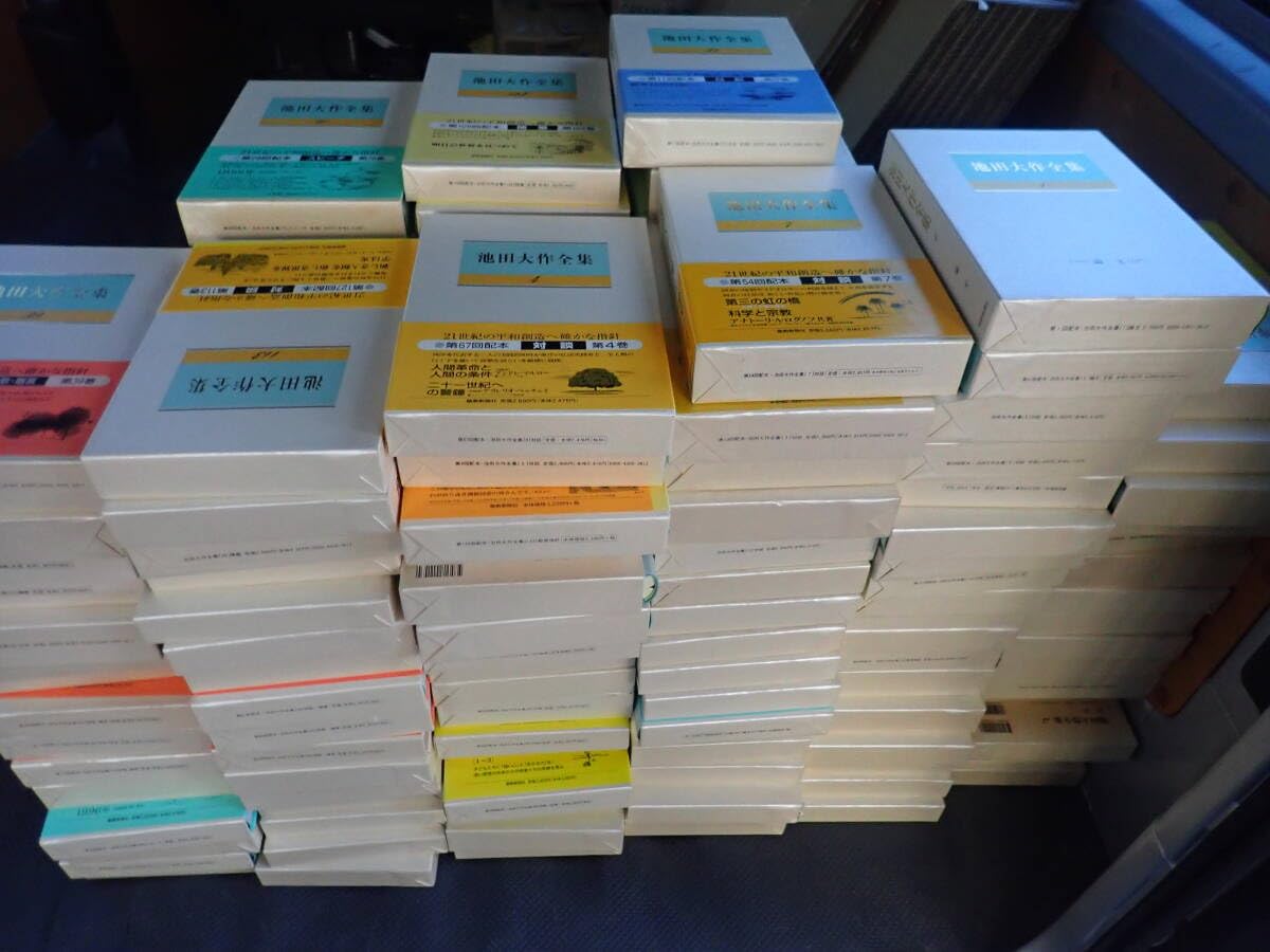 Amazon.co.jp: r 池田大作全集 全150巻セット 創価学会/聖教新聞 全巻