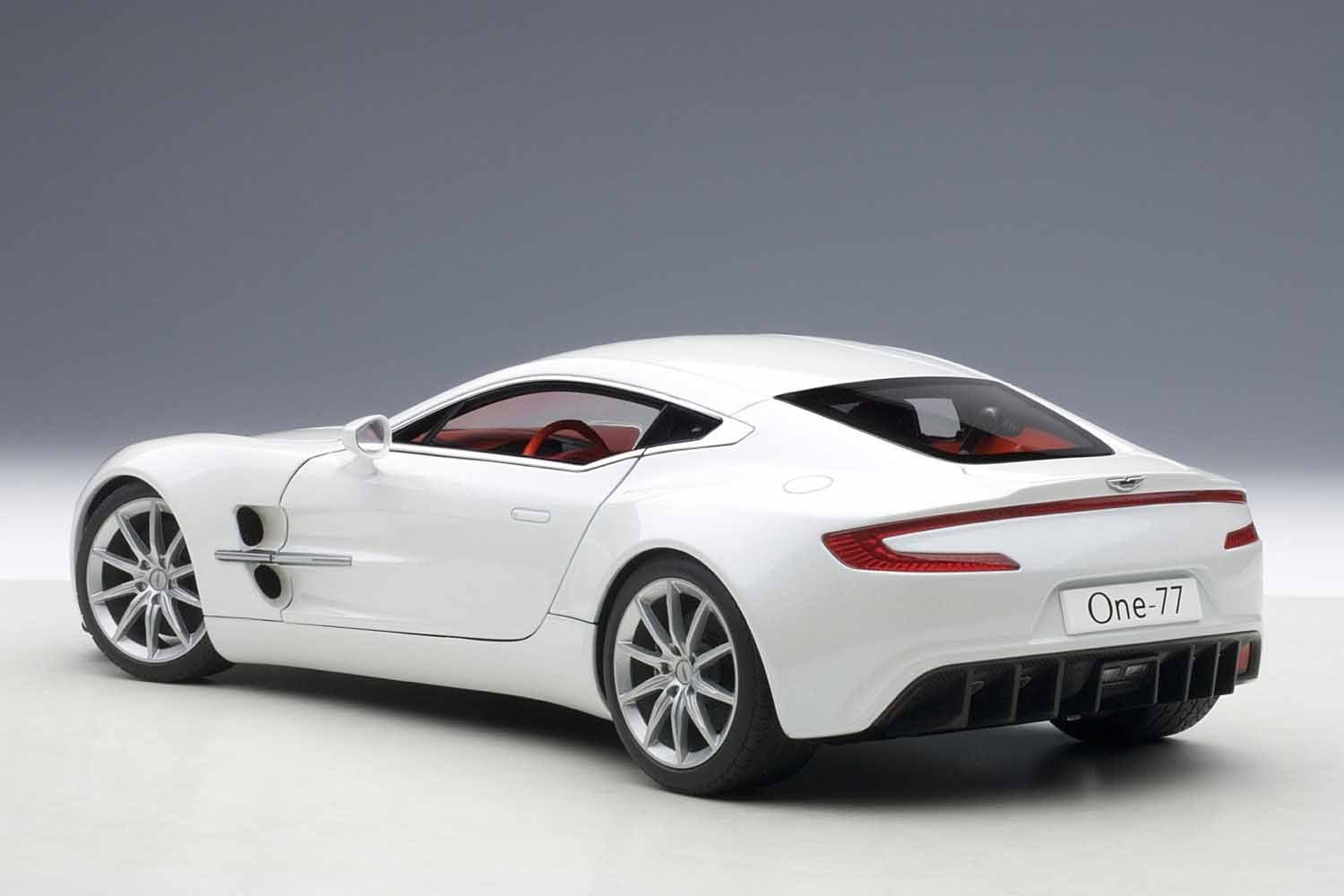 Amazon | AUTOart 1/18 アストンマーチン ONE-77 (ホワイト) 完成品