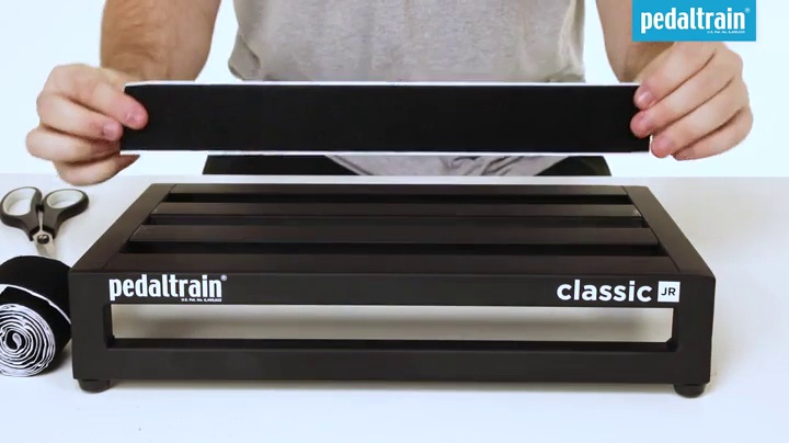 Amazon.com: Pedaltrain Classic 2 SC 24 X12.5 Inches Pedalboard