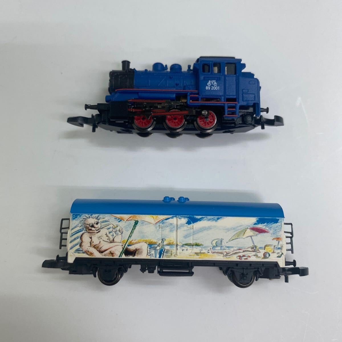 メルクリン ミニクラブ 8902 動力車1両+客車3両 及び線路リレーラー