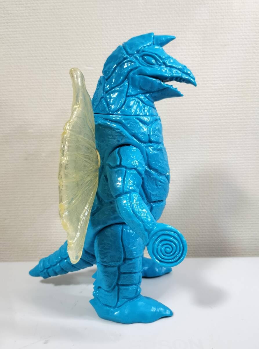 レインボー怪獣フィギュア ヘドラ ベアモデル レインボー怪獣