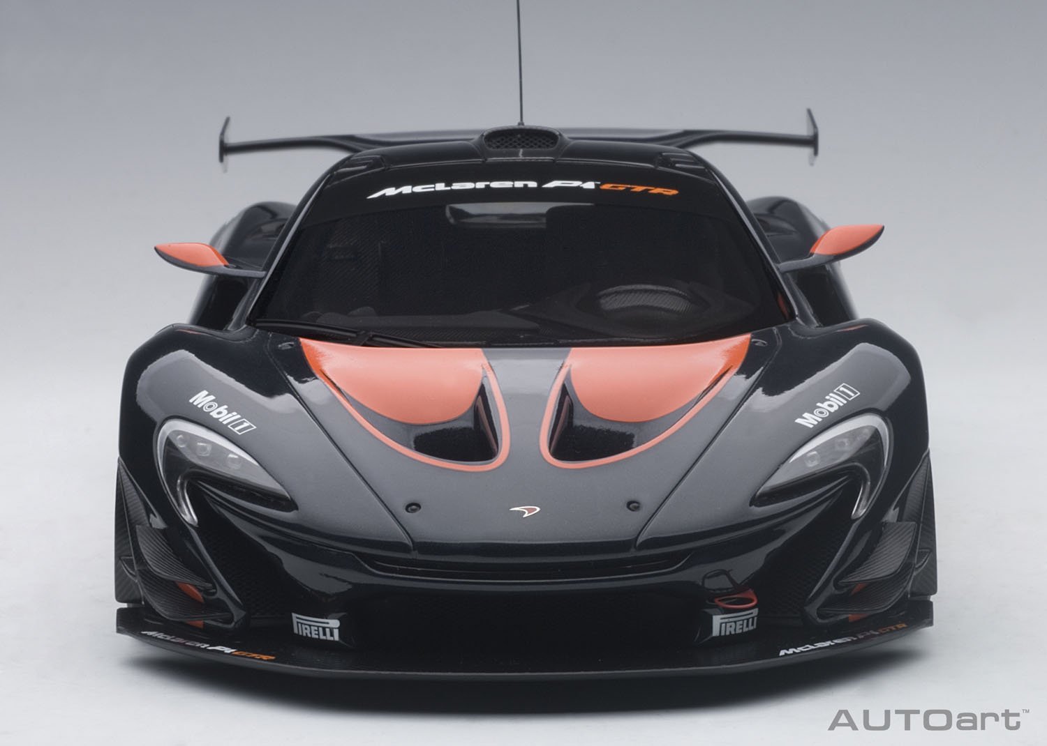 Amazon.co.jp: AUTOart 1/18 マクラーレン P1 GTR ダーク・グレー