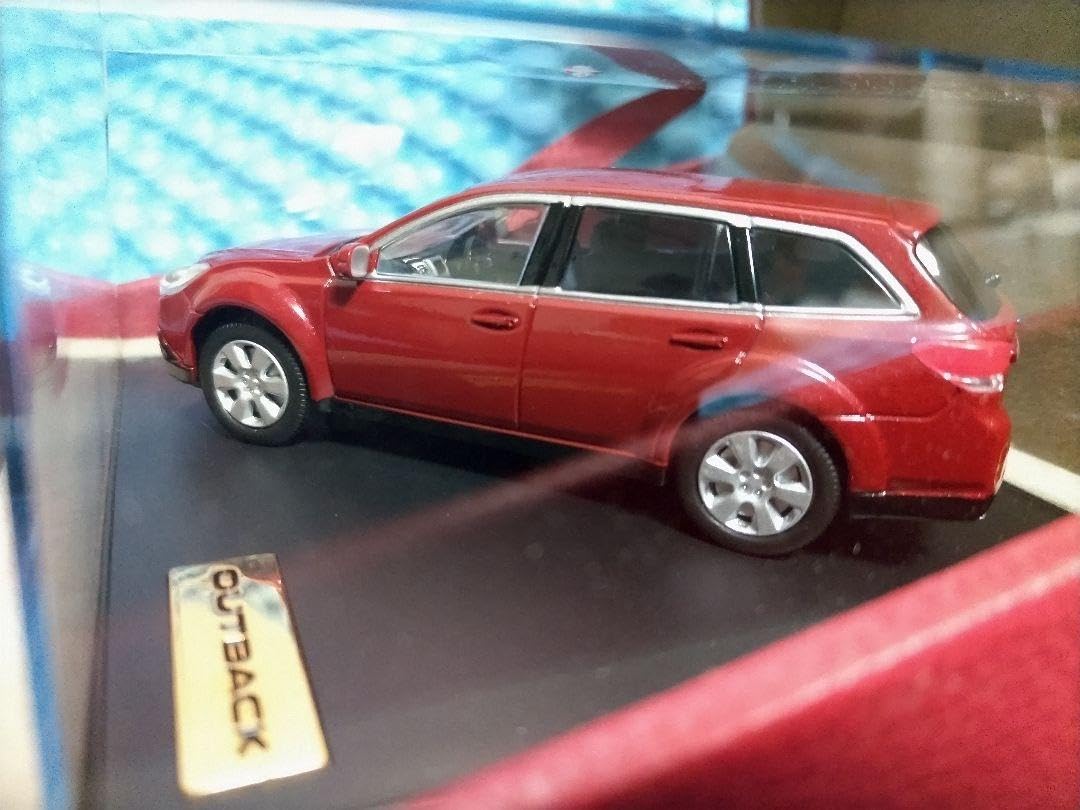 Amazon.co.jp: スバルレガシィアウトバック 1/43ミニカー 成約記念品