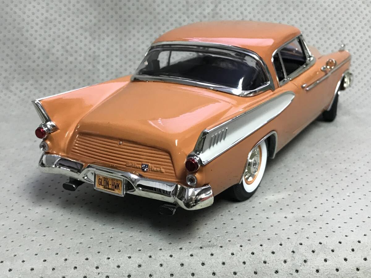 Amazon.co.jp: Auto World 1/18 スチュードベーカー ゴールデンホーク