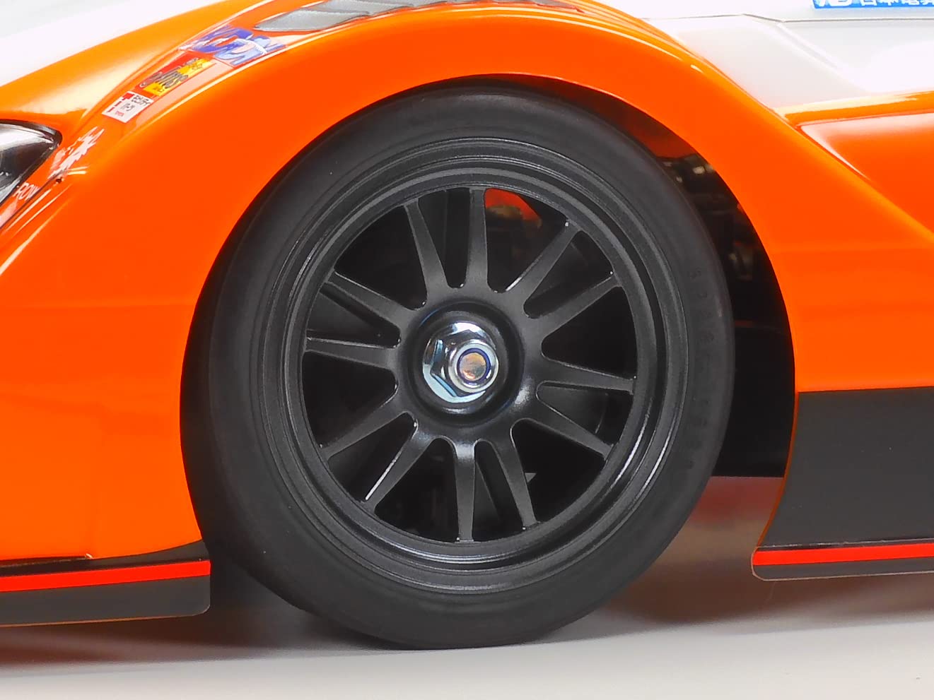 Amazon.com: Tamiya 58703 1:10 RC au Tom's GR Supra (TT-02) Remote