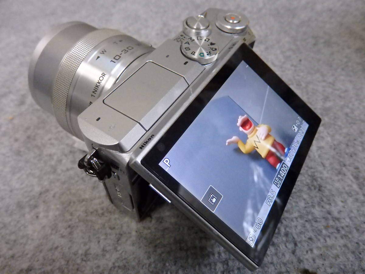 Amazon | Nikon ミラーレス一眼 Nikon1 J5 標準パワーズームレンズ