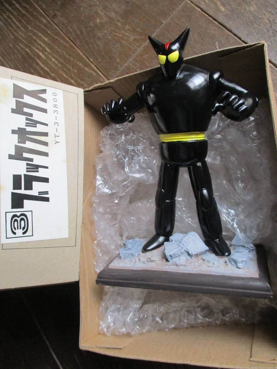 Amazon | 浪漫堂ブラックオックス／NO.3ポリストーン製フィギュア鉄人