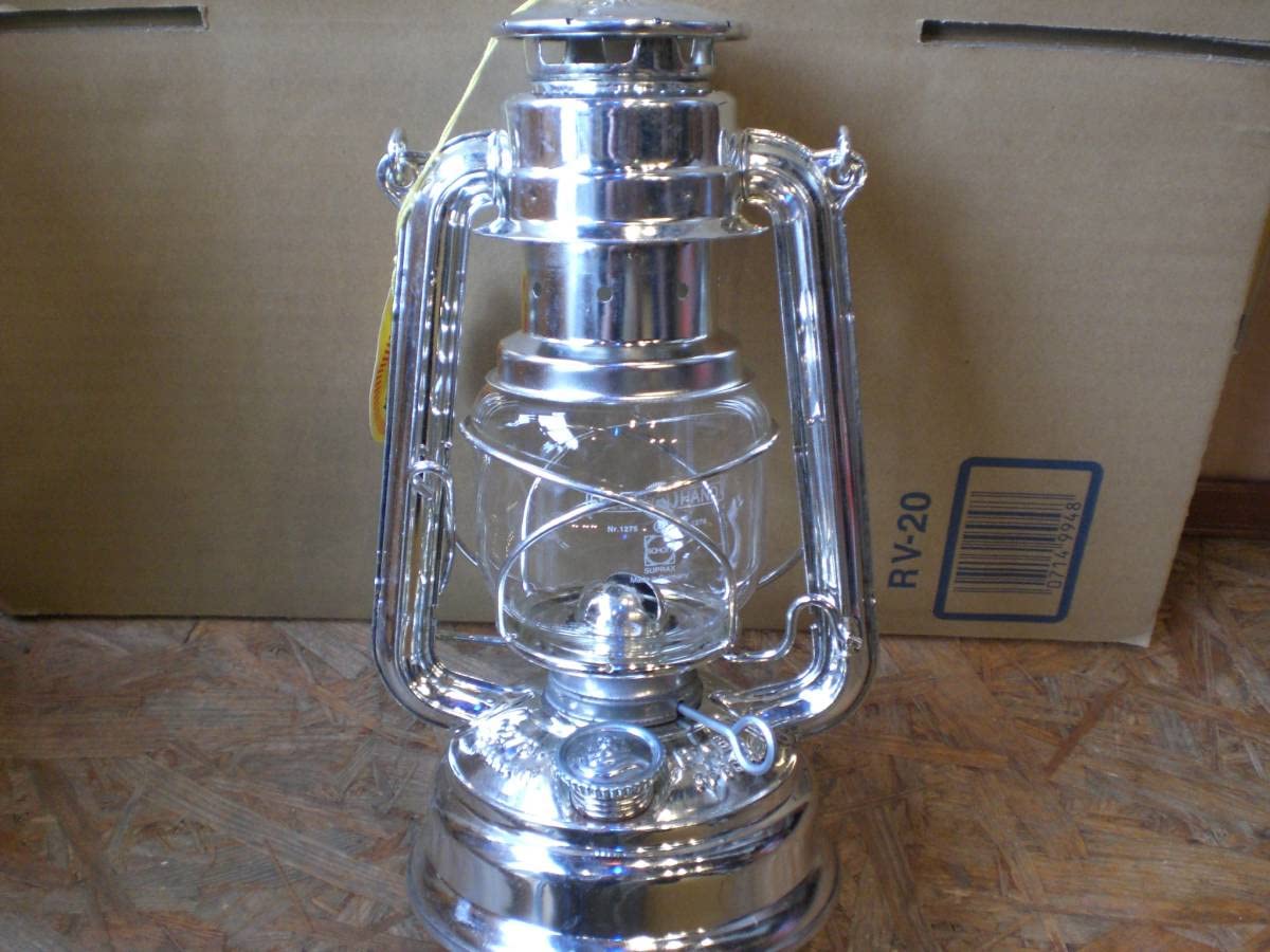 Amazon.co.jp: 廃盤 錫メッキ FEUER HAND 灯油ランタン 276 BABY