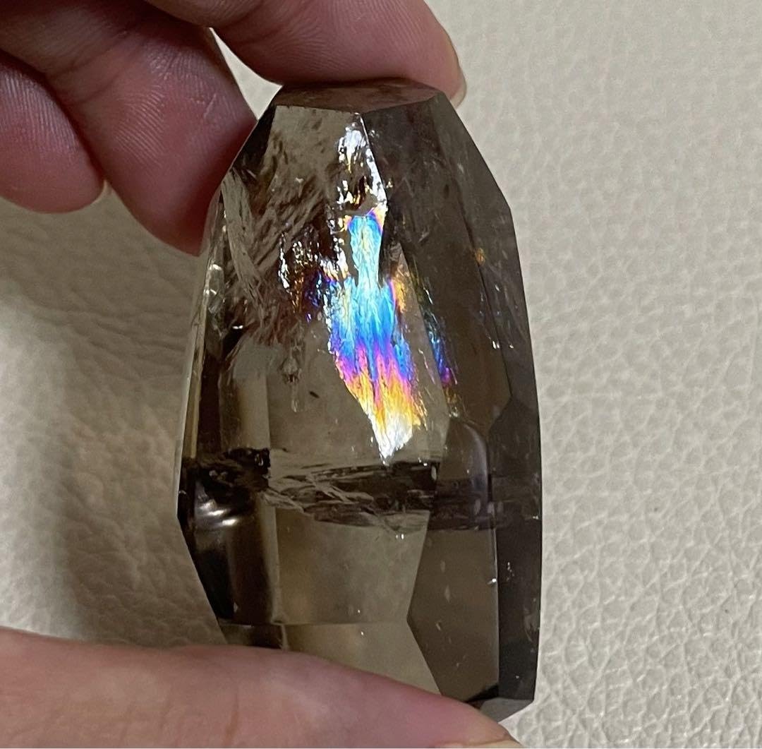 Amazon.co.jp: アイリス水晶 虹入 スモーキークォーツ レインボー