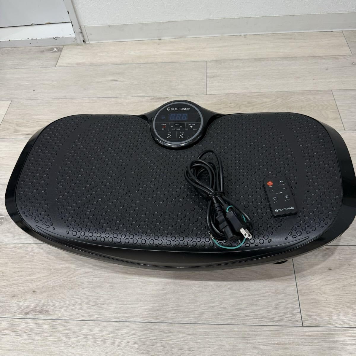 Amazon | ドクター AIR（エア） 振動マシン スーパーブレード 3D