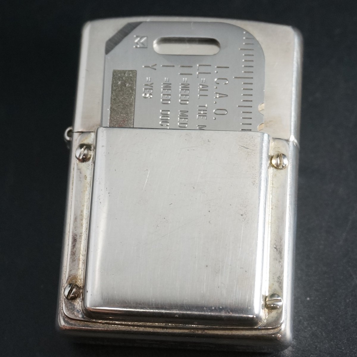 Amazon.co.jp: zippo サバイバルツール付 シルバーメッキ劣化・キズ