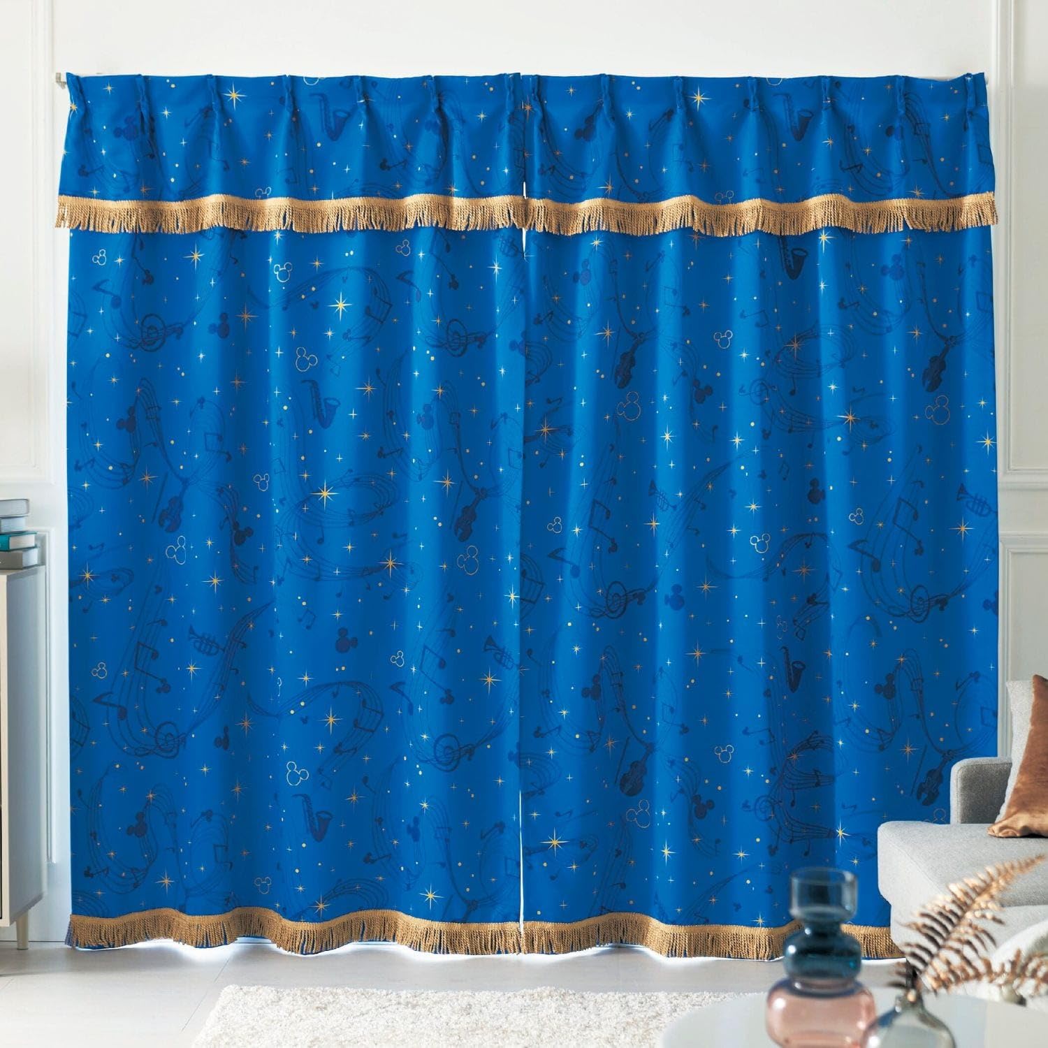 Amazon｜[ベルメゾン] ディズニー カーテン 遮光 遮熱 緞帳のような