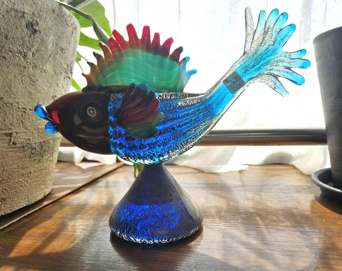 ベネチアングラスストライプ模様のガラスカップ 魚モチーフ