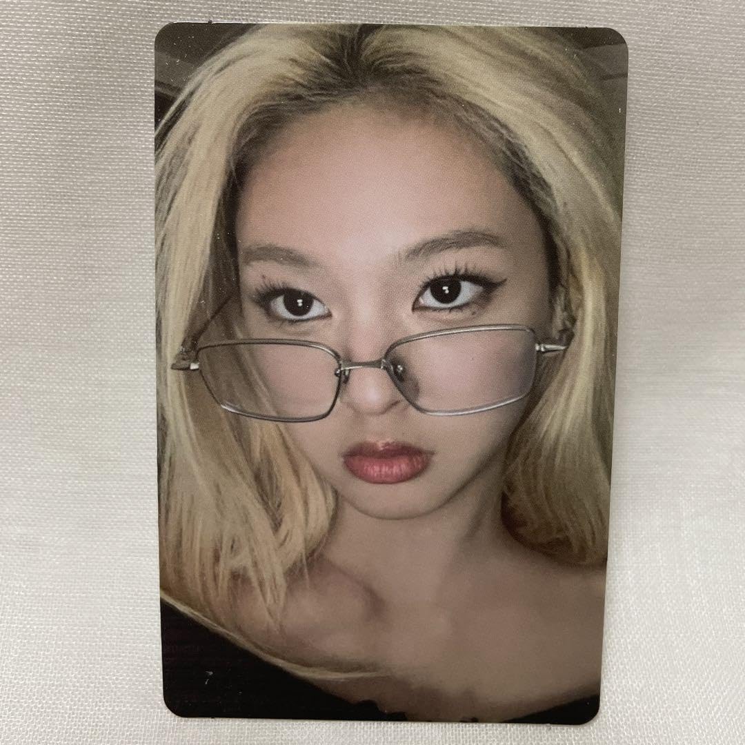 Amazon.co.jp: BABYMONSTER YG TAG 限定 特典 トレカ チキータ : おもちゃ