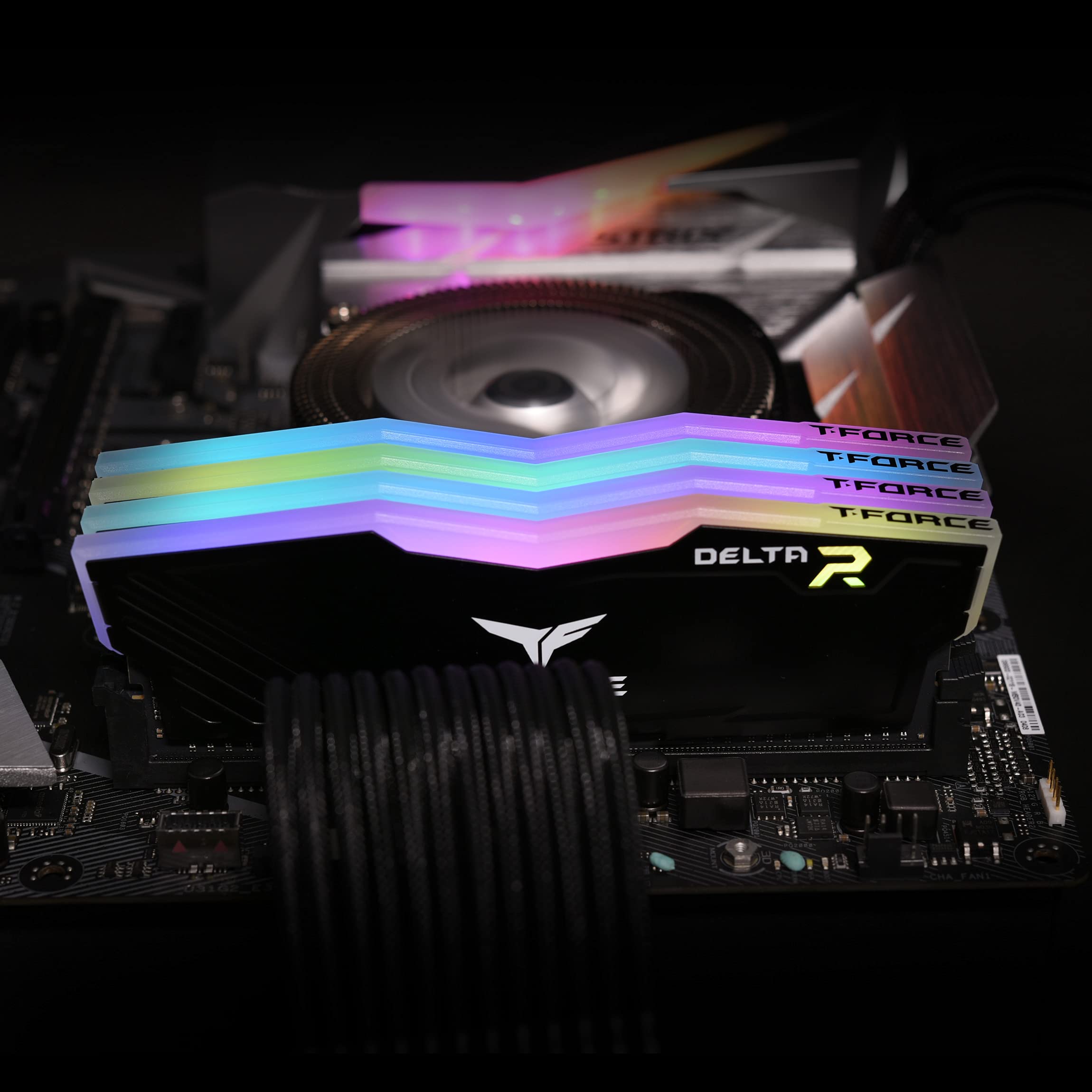 TEAMGROUP T-Force Delta RGB DDR4 16GB (2x8GB) 3600MHz (PC4-28800